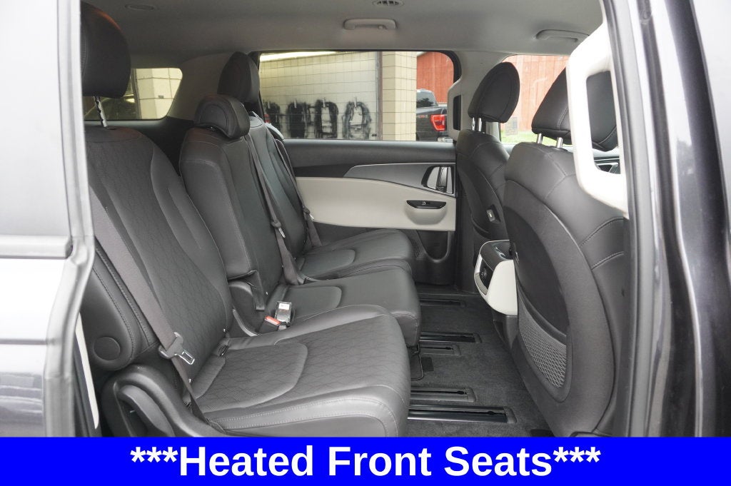 2023 Kia Carnival LX Seat Package
