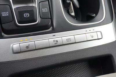 2023 Kia Carnival LX Seat Package