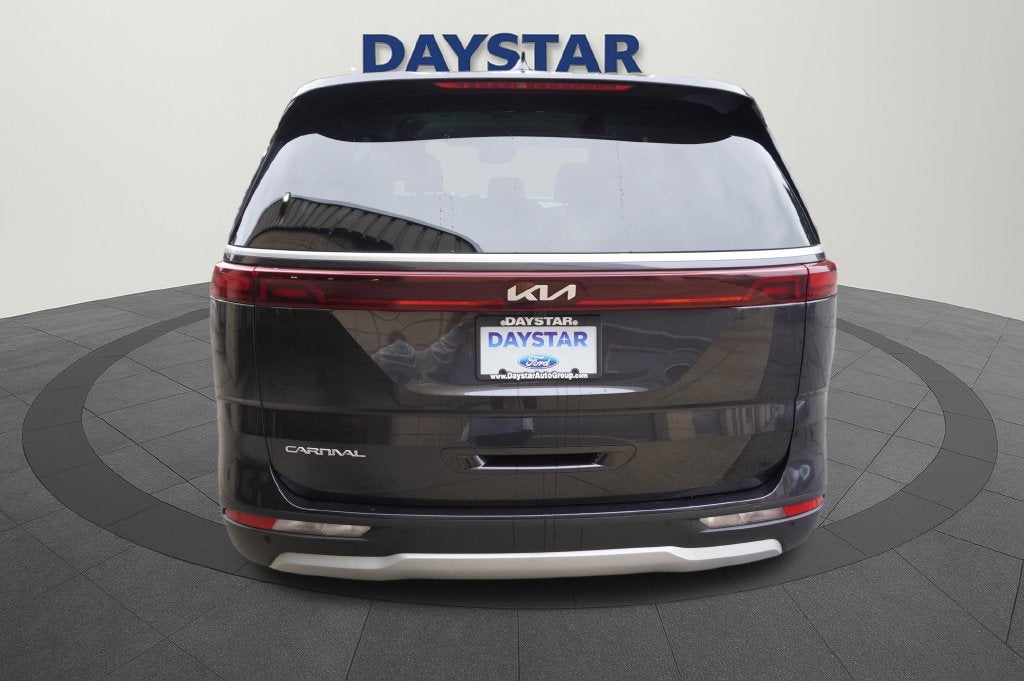 2023 Kia Carnival LX Seat Package