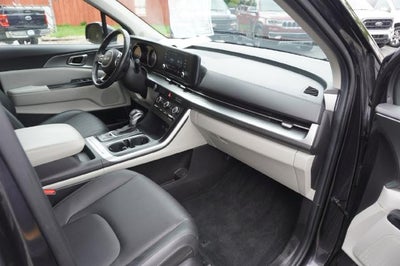 2023 Kia Carnival LX Seat Package