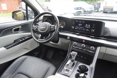 2023 Kia Carnival LX Seat Package