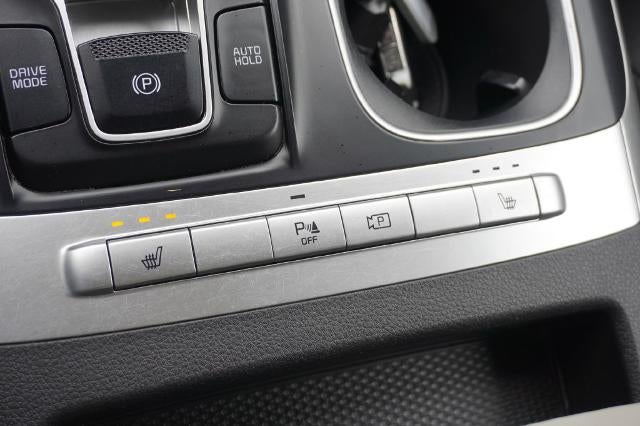 2023 Kia Carnival LX Seat Package