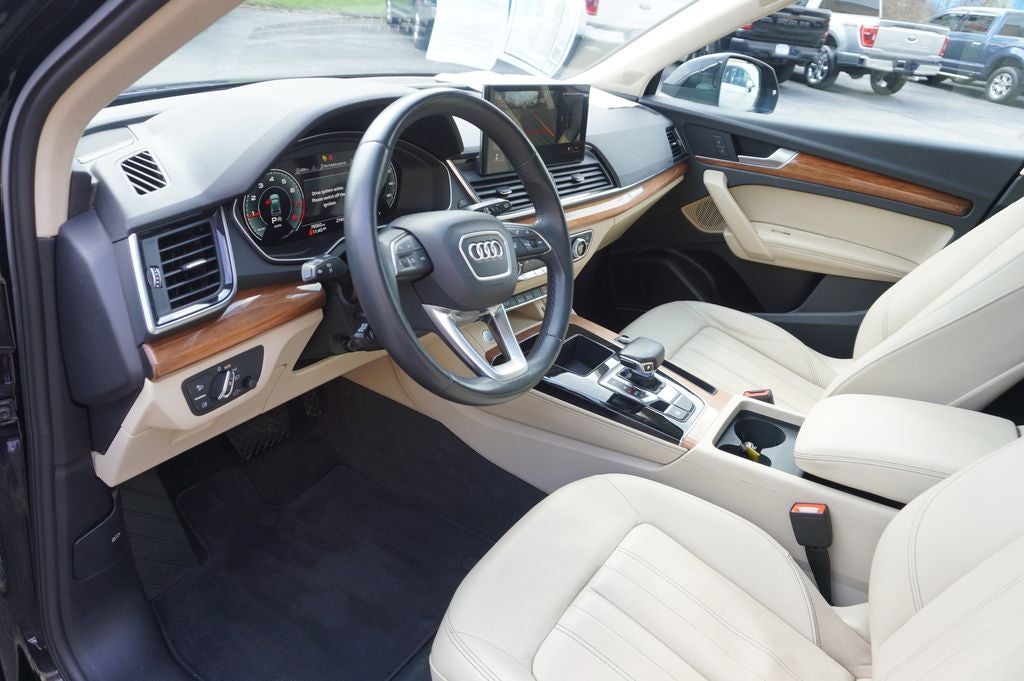 2023 Audi Q5 45 S line Premium quattro