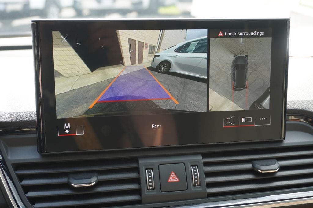 2023 Audi Q5 45 S line Premium quattro