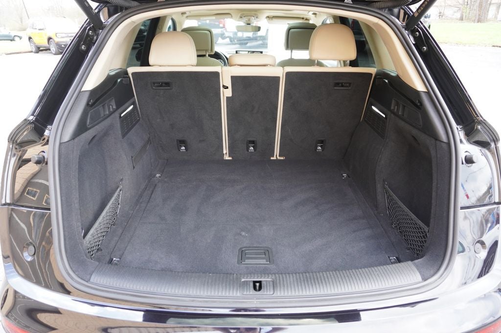 2023 Audi Q5 45 S line Premium quattro